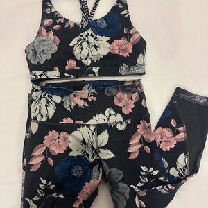Old Navy Floral Activewear Set - Black, Pink, Blue